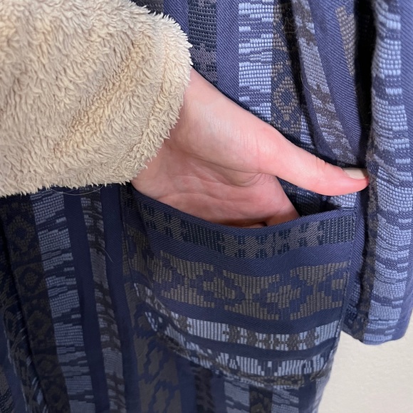 American Eagle | Blue Geometric Aztec Pattern Blazer Cardigan Jacket - Picture 7 of 9